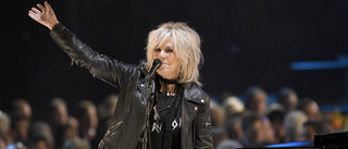 Lucinda Williams drabbad av stroke