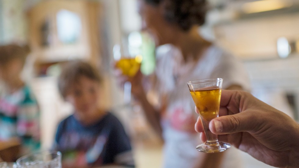 Tänk på barnen och fira midsommar och sommarsemester utan alkohol, uppmanar Jörgen Carlsson från Södermanlands Blåbands- och SBU-distrikt.