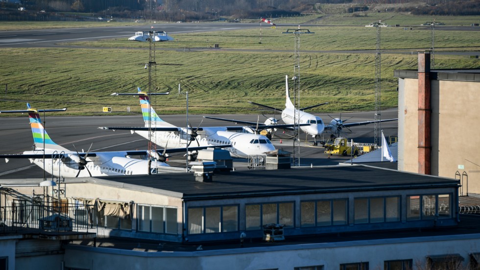 Klimataktioner på Bromma flygplats har ställs till det för innebandylaget Pixbo.