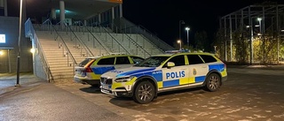 Skotten i Linköping: Man i 20-årsåldern anhållen i sin frånvaro 