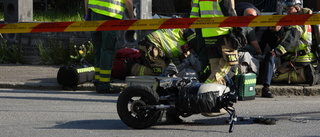 Två till sjukhus efter trafikolycka med moped