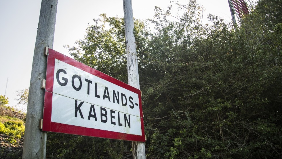De befintliga kablarna mellan Gotland och fastlandet börjar bli gamla och behöver ersättas. Ett projekt med en kabel som via Gotland förbinder Sverige och Lettland prioriteras av EU.