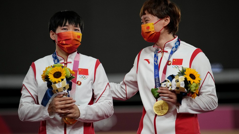 Shanju Bao och Tianshi Zhong.