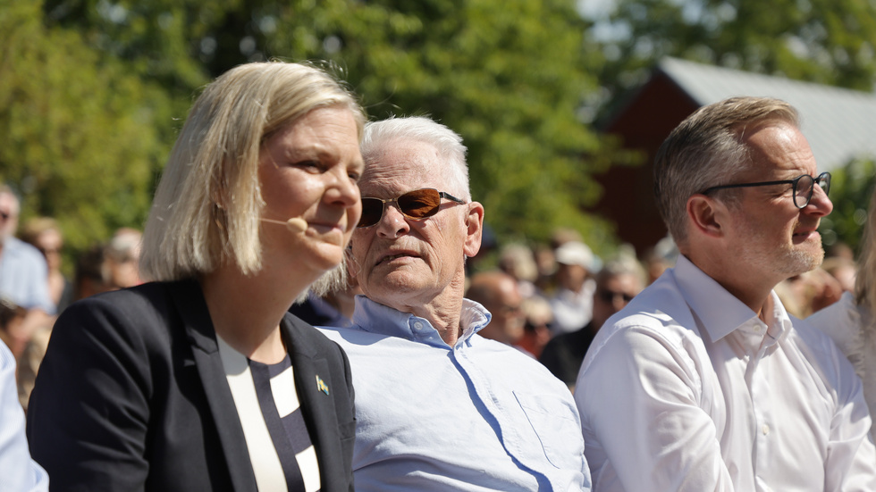 Socialdemokraternas partiledare Magdalena Andersson (S) och förre partiledaren Ingvar Carlsson i Almedalen i somras.