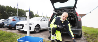 Tomas tog hand om påkörd utter på Västerleden