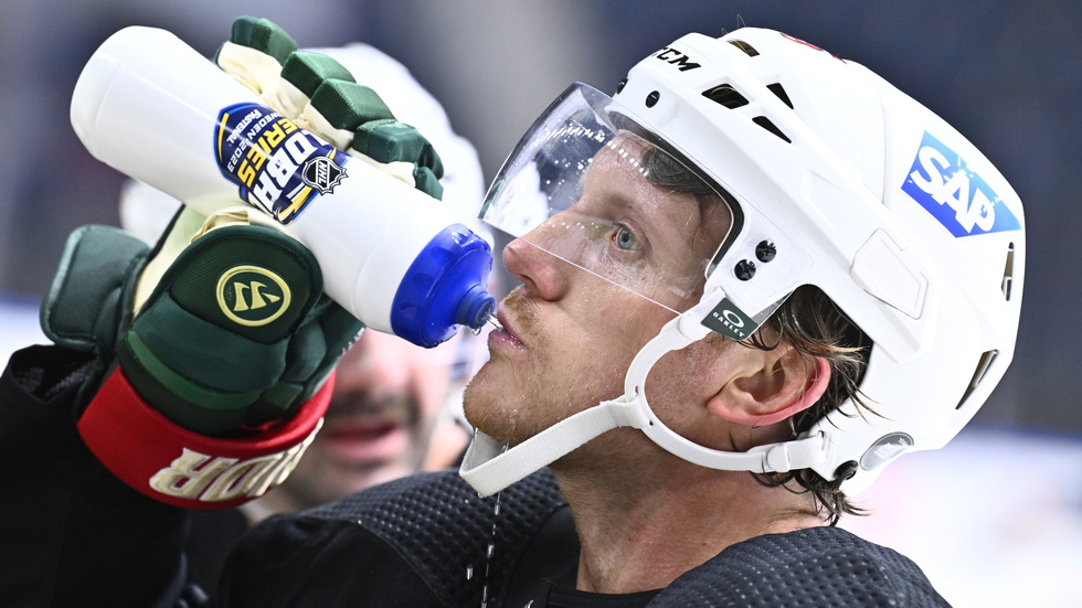 Jonas Brodin under Minnesotas träning i Stockholm.