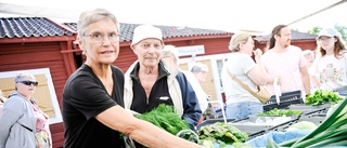 Traditionella skördemarknaden lockade många besökare 