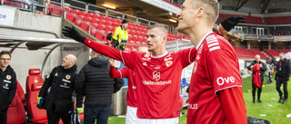 "Ingen dans på rosor att vara fotbollsproffs"