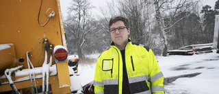 Snöröjarna jobbar dygnet runt: "Det är kaos med all snö"