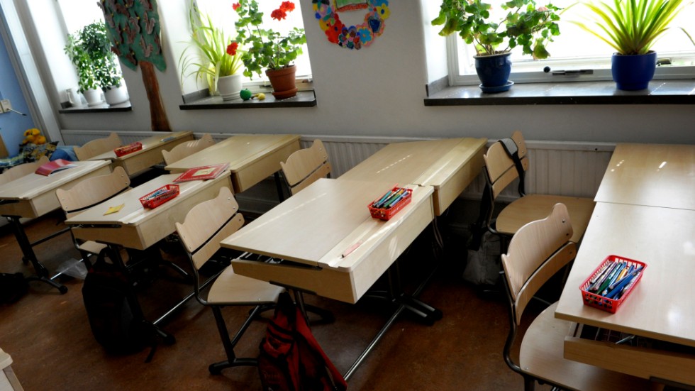 Våra barn skall inte behöva få en sämre skolgång för att ett fåtal väljer att inte vaccinera sig, menar insändarskribenten.