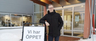 Bilhallen öppnar igen efter branden