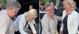 Nu ingår även Magdalena Andersson i autografsamlingen