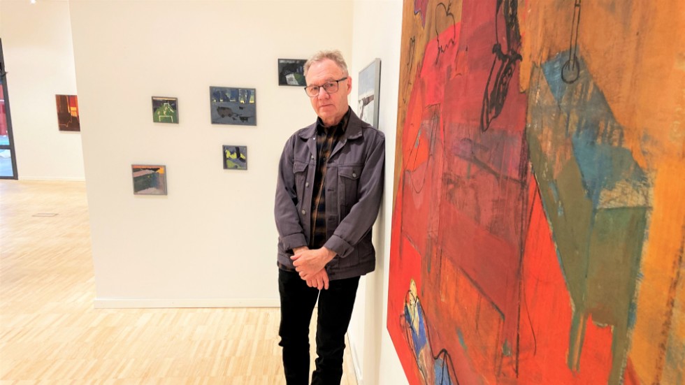 Rogerts Bondesson, Göteborg, ställer ut i Aurora konsthall. Hans gode vän och konstnärskollega, numera bortgångne Peter Wiklund, är hans länk till Kiruna sedan många år.