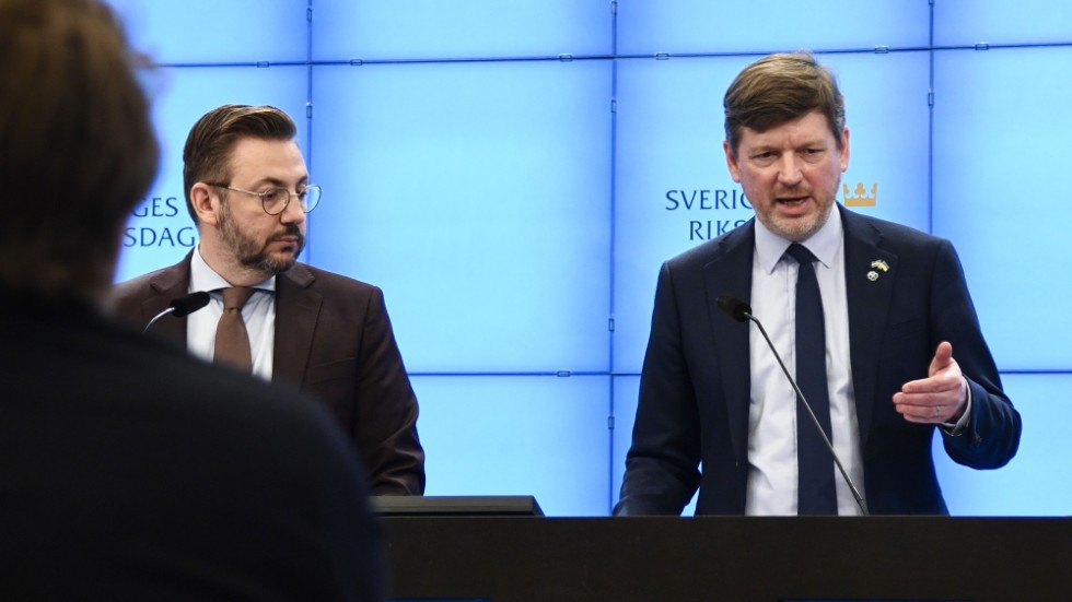 Centerpartiets partiledare Muharrem Demirok och partiets ekonomisk-politiske talesperson Martin Ådahl.