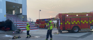 Stora vattenskador efter lägenhetsbrand vid Bilbörsen arena