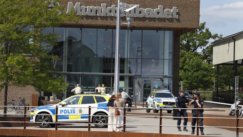 Ett stort antal polispatruller ryckte ut till Munktellområdet i Eskilstuna vid lunchtid på torsdagen.