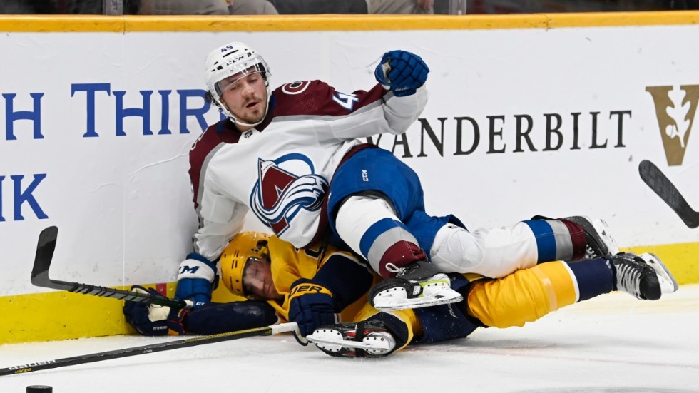 Colorado Avalanche (i vitt) är ett av lagen som inte kommer spela NHL-ishockey den närmaste veckan. Arkivbild.