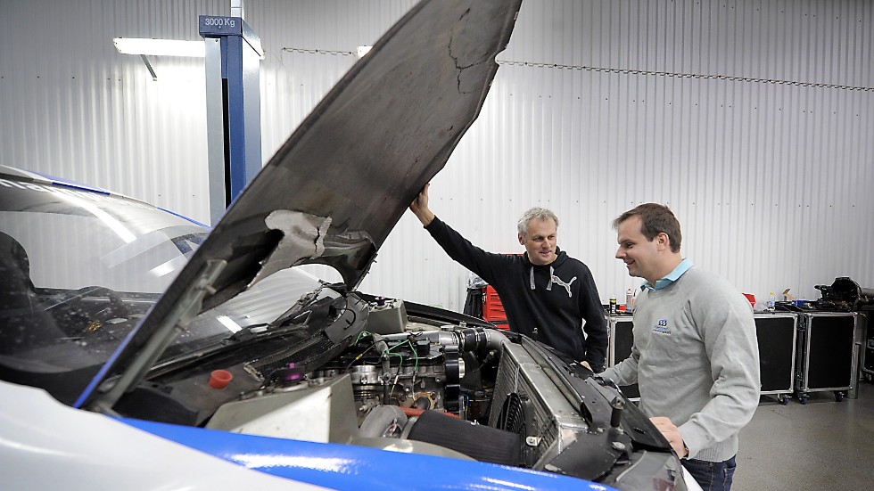 Siktar högt. Dubbla silver blev facit för Marklund Motorsport under förra säsongen. Både ägaren Jan Marklund och nye teamchefen Michael Schneider hoppas på mer kommande säsong. Foto: Roine Sandlén.