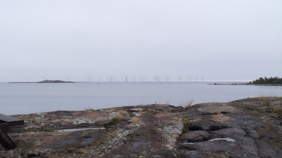 Mark- och miljödomstolen avvisar tillståndsansökan för vindkraftparken Utposten 2 i havet utanför Gävle. Pressbild.