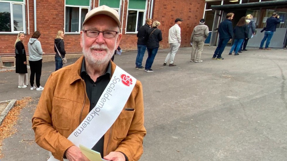 ”Nu har S bollen och kan samla ihop en majoritet” säger Rolf Jönsson (S), tidigare kommunalråd i Enköping, efter söndagens val där mandaten i kommunfullmäktige fördelades om.