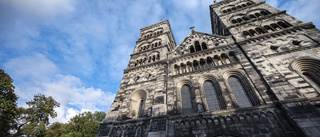 Försökte stjäla kors från domkyrka