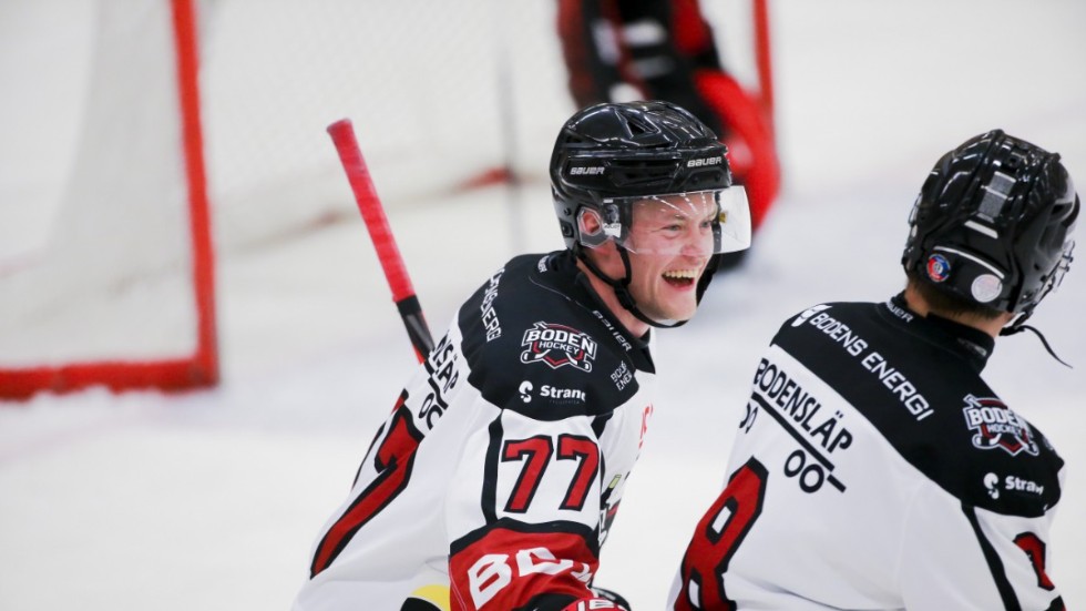 Felix Dahlroth stod för två assist i comebacken. (arkivbild)