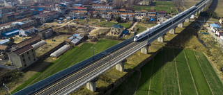 Trafikverket utreder järnväg på pelare