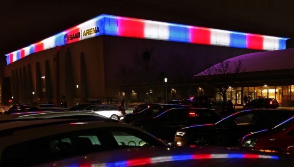 En 20-årig man har dömts för att ha misshandlat en Luleå-supporter i Saab arena. 