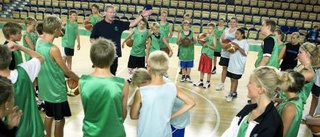 Helgens basketfest kan börja