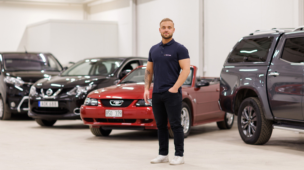 Jordan Jankovic och J Motor brinner för nöjda kunder och erbjuder bland annat hemleverans.
