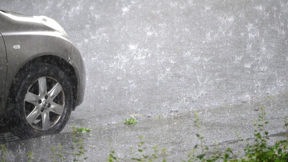 Stora mängder regn kan komma under lördagen. SMHI har gått ut med en gul varning för skyfallsliknande regn. Området innefattar både Vimmerby och Hultsfred. 