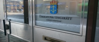 Kvinna frikänns efter knivkastning på efterfest