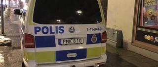 Polisinsats i videobutik efter konflikt i affären