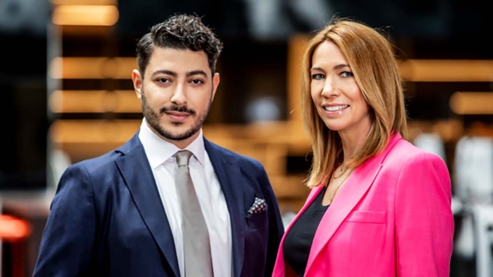 Fouad Youcefi och Karin Magnusson leder SVTs slutdebatt. Du ser den live nedan.