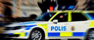 Attackerades bakifrån och rånades