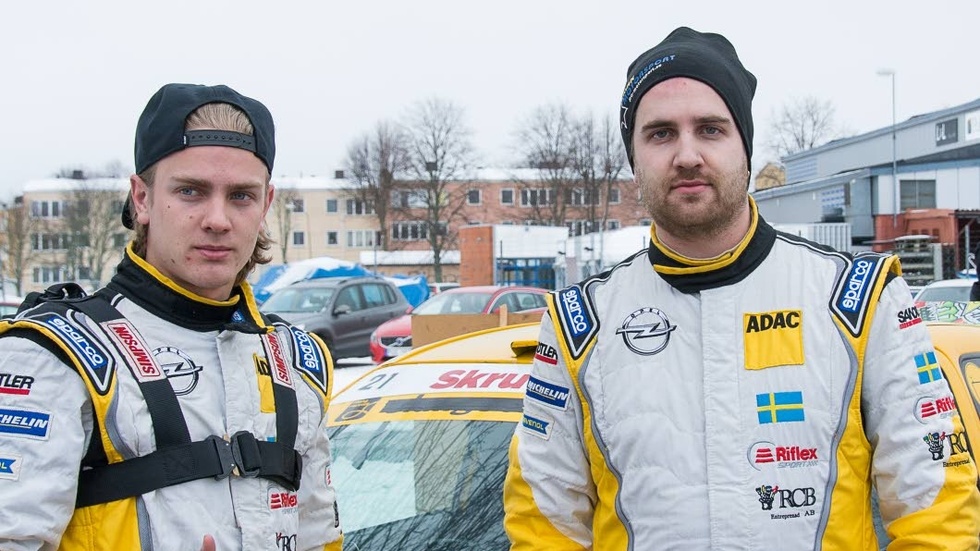 Pontus och Patrik Åhman, Almunge MK, efter SM-premiären.