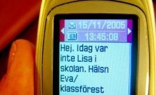 Föräldrar spionerar via SMS