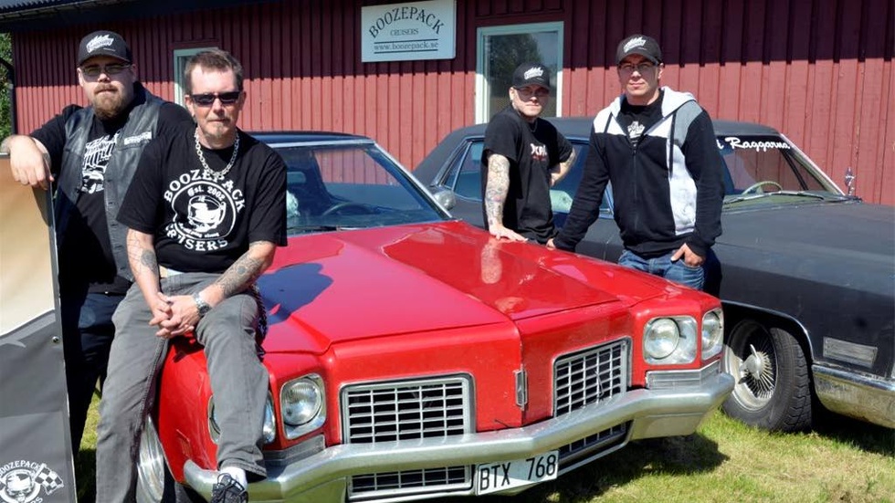 Grabbarna som vill tvätta bort fördomarna om raggare. Dan Mäkiphia,Mattias Tapani, David Uusitalo och Jani Jaako.