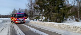 Car overturned – ambulance arrived but no driver found at scene