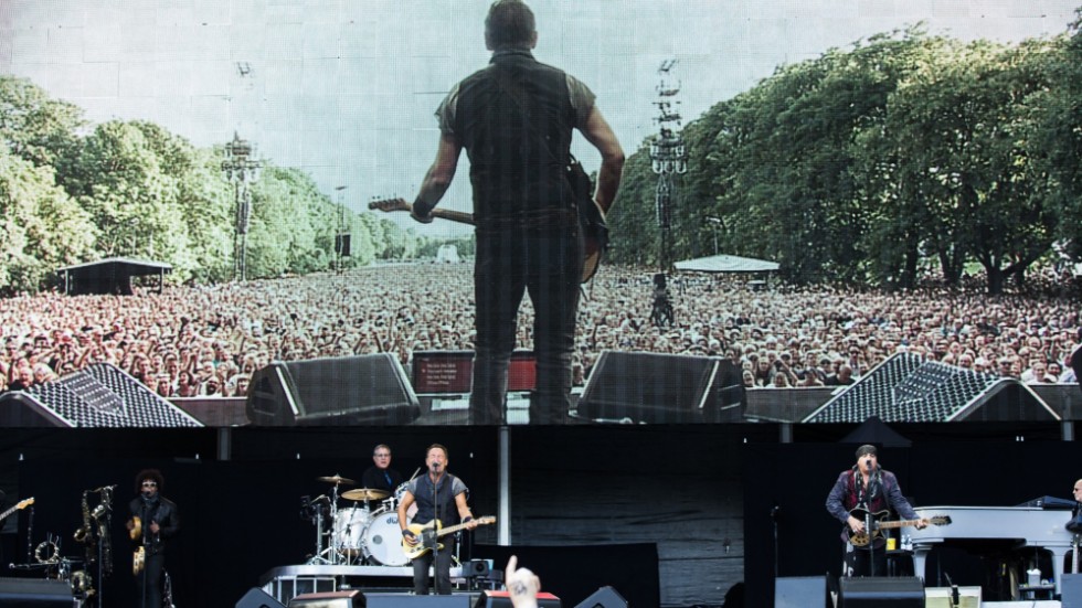 Två planerade konserter på Ullevi i sommar blev tre för Bruce Springsteen & The E Street Band. Arkivbild.