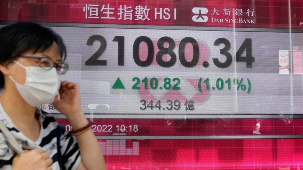 Hongkongbörsens Hang Seng-index inleder veckan på plus. Arkivbild.