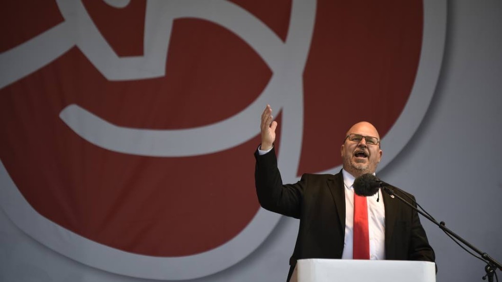 Trots minskad stöd är Socialdemokraterna ännu klart största parti bland LO-förbundens medlemmar. På bilden Karl-Petter Thorwaldsson ordförande för LO.