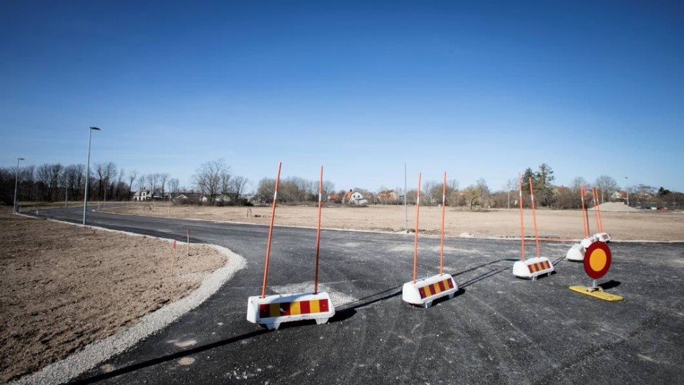 Vid Remontvägen i Visby säljer Region Gotland nu 14 villatomter i ett helt nytt bostadsområde på A7-fältet.