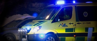 Ambulans och personbil i krock