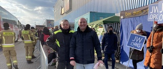 Kenny och Rickard stannar i Polen och jobbar som volontärer • "Det fattas verkligen folk" • Planerar att ta med flyktingar till Vimmerby