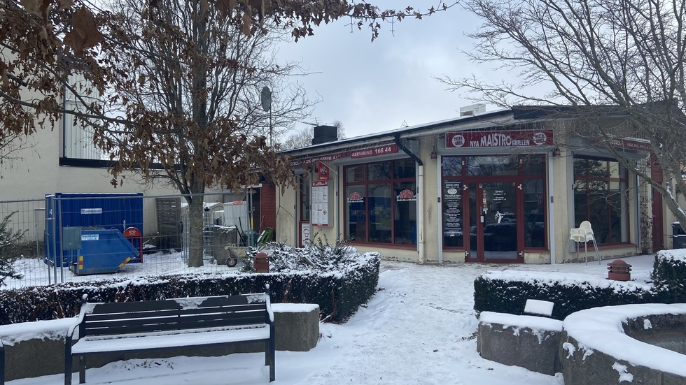 Efter arbetsmiljöverkets krav på ett bättre personalutrymme har restaurang Maistro i Katrineholm påbörjat en ombyggnation av utrymmet bakom kassan. 