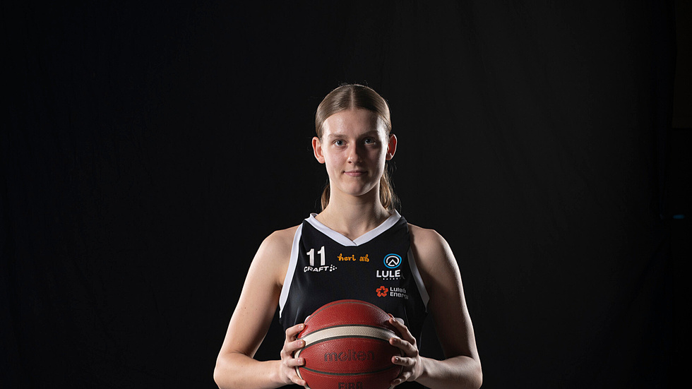 Talangen Ella Hedström har skrivit på för Luleå Basket.