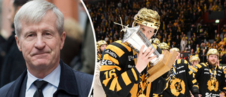 Flög fansen till guldmatchen: "De fick åka häst och vagn med mig”