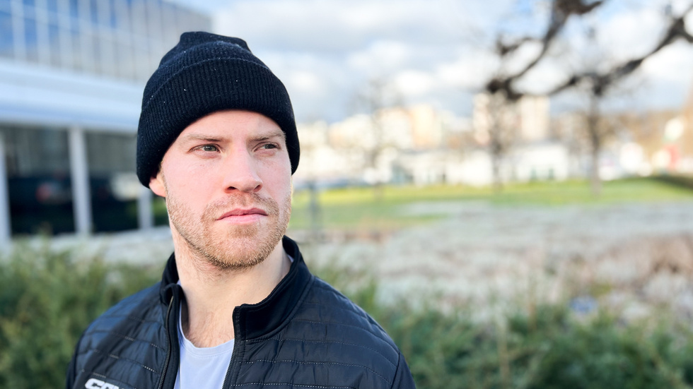 Oscar Lindberg har vunnit två VM-guld och ett SM-guld med moderklubben Skellefteå AIK. Nu hoppas stjärncentern fylla på prisskåpet.