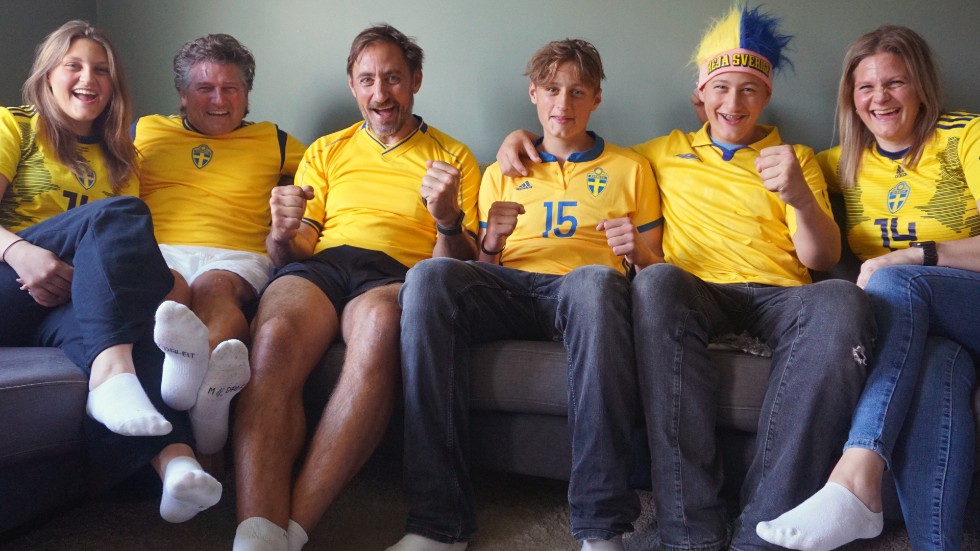 Tuva Björn, Christer Angeldahl, Andreas Björn, Oskar Björn, Fredrik Björn och Hanna Björn tror på svensk seger i åttondelsfinalen mot USA.